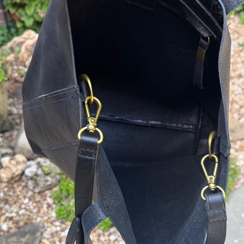 Madewell Midnight Black Tote - Picture 4 of 11